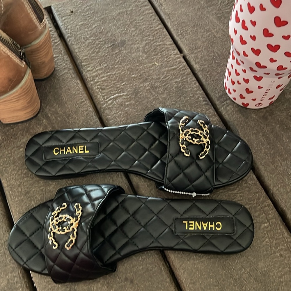 Black Quilted Sandals with Gold Accents - Picture 5 of 6